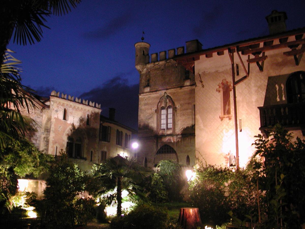 Hotel Locanda Dei Mai Intees Azzate Exterior foto